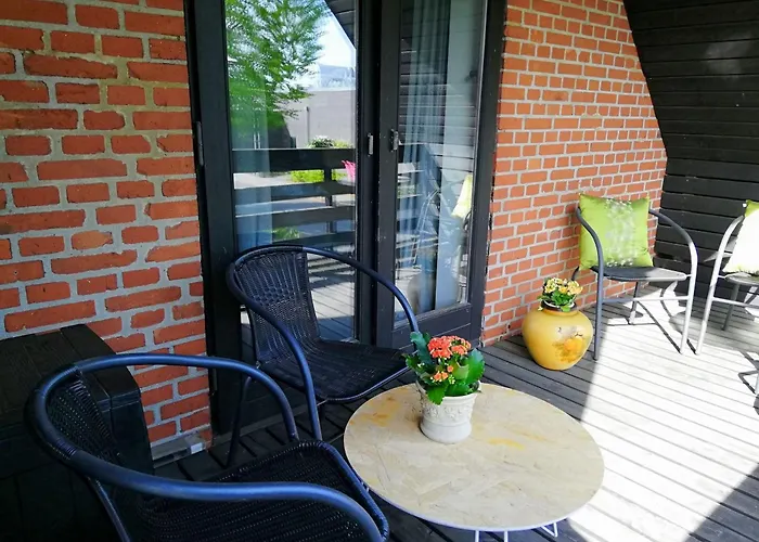 5 Min Walk To Lego House-loft Floor With 2 Bedrooms And Balcony * Billund