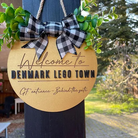 5 Min Walk To Lego House-loft Floor With 2 Bedrooms And Balcony Lejlighed